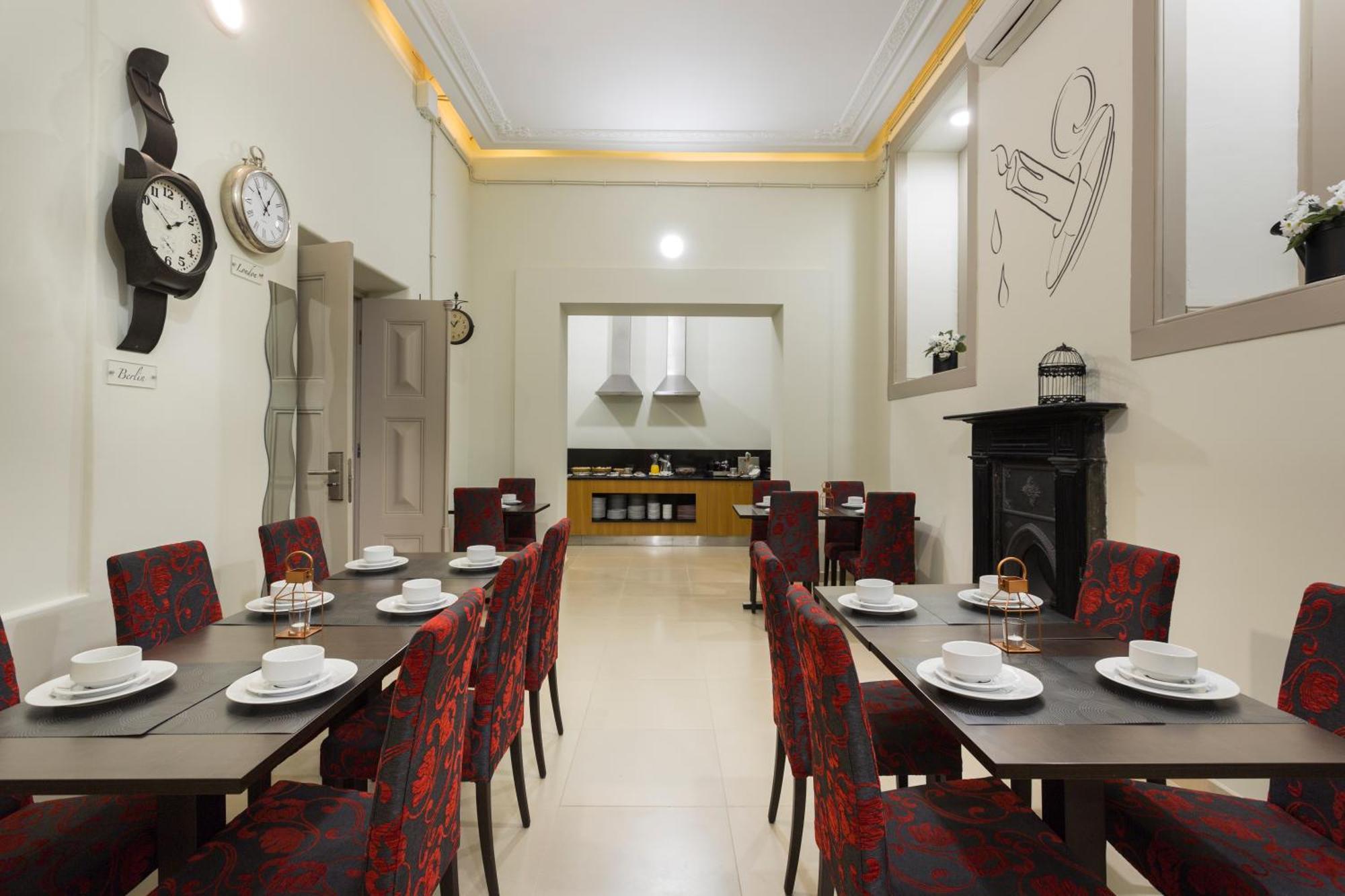Serenata Hotel & Hostel コインブラ エクステリア 写真