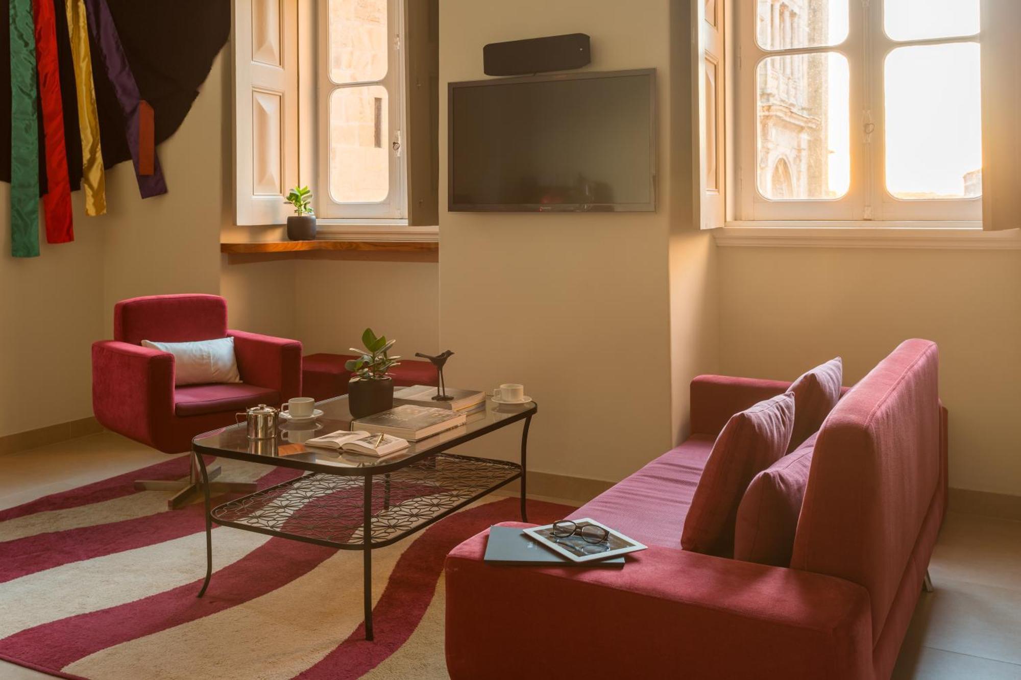 Serenata Hotel & Hostel コインブラ エクステリア 写真