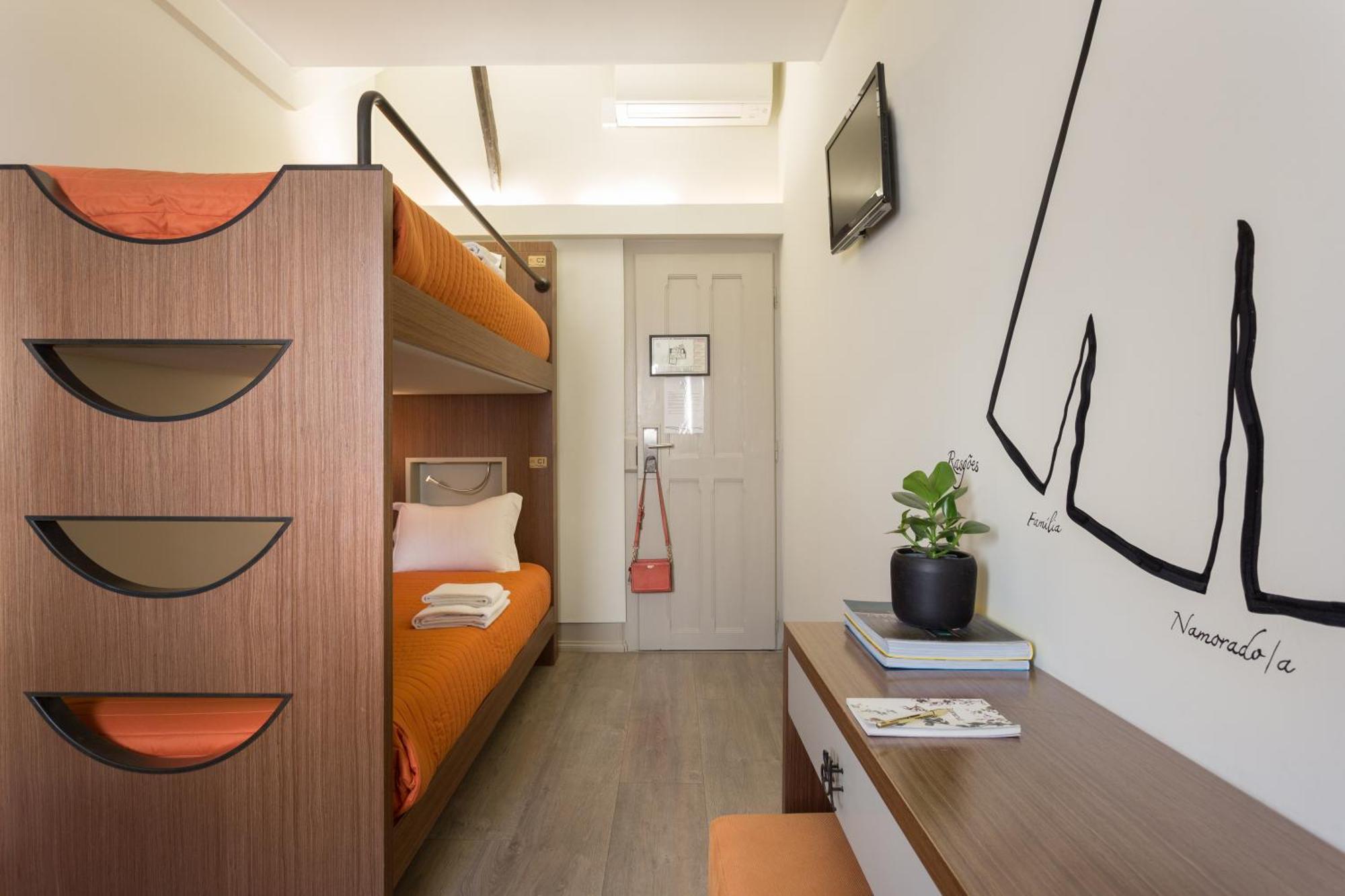 Serenata Hotel & Hostel コインブラ エクステリア 写真