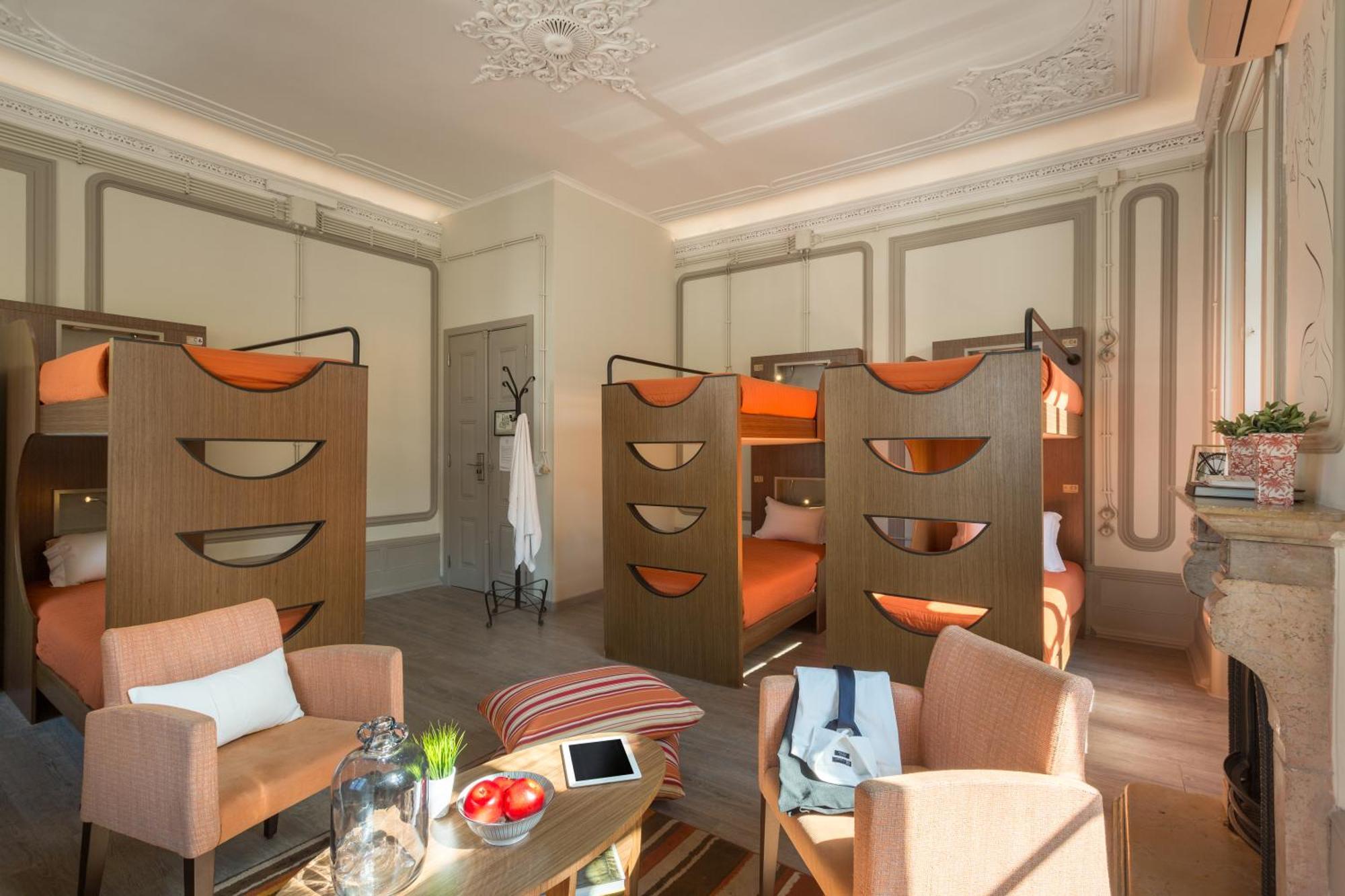Serenata Hotel & Hostel コインブラ エクステリア 写真