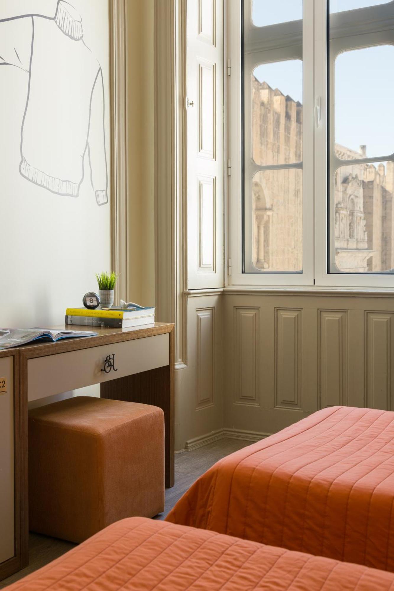 Serenata Hotel & Hostel コインブラ エクステリア 写真